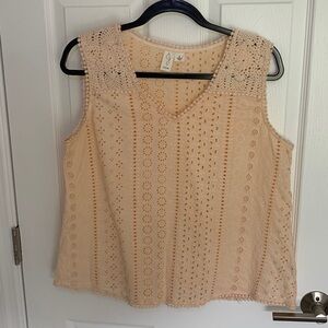 Joie eyelet and crochet peach v-neck sleeveless shirt size large